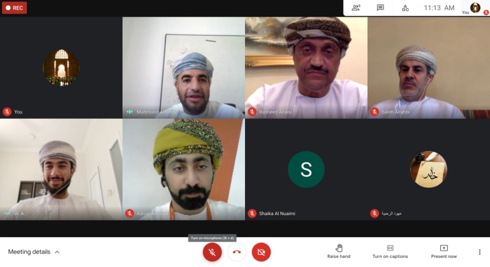 اللجنة الفرعية المنبثقة من لجنة التقنية والابتكار خلال استضافتها الشركات الناشئة