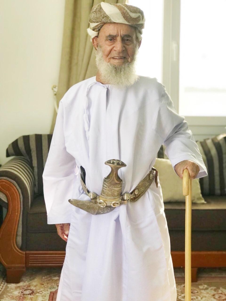 خميس بن منصور الخروصي