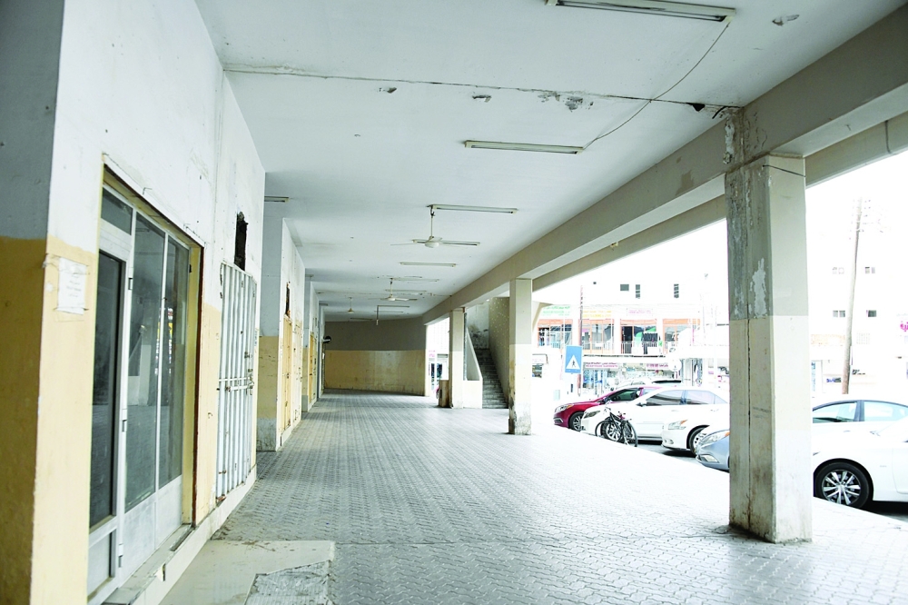 توقف العمل في سوق الشجيعية           تصوير - خلفان الرزيقي