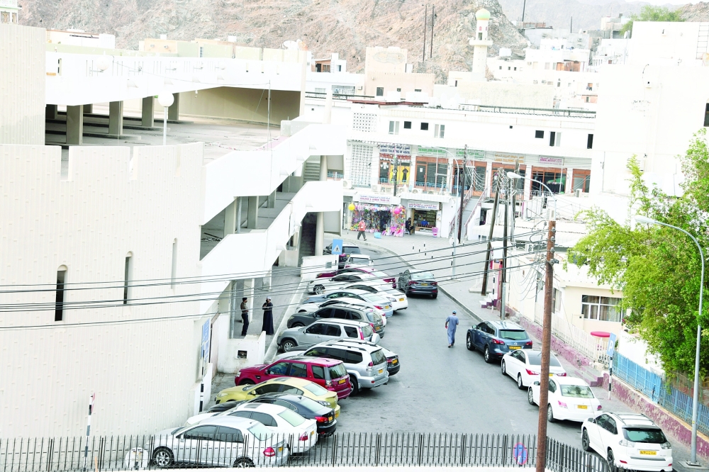 منظر عام لسوق الشجيعية وقلة مواقف السيارات