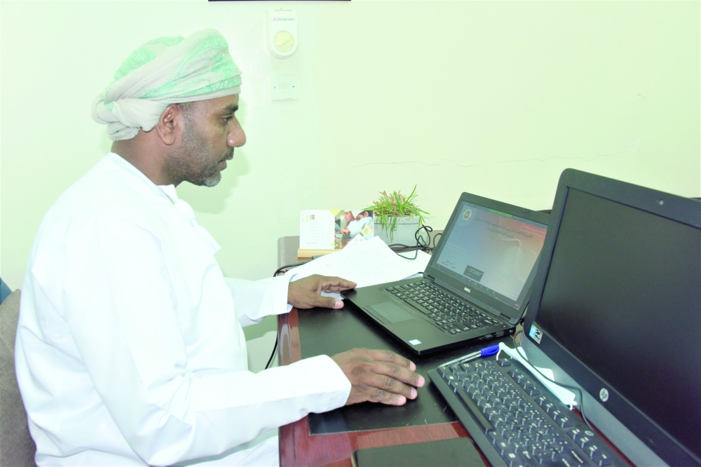 المياحي خلال تقديم ورقة العمل