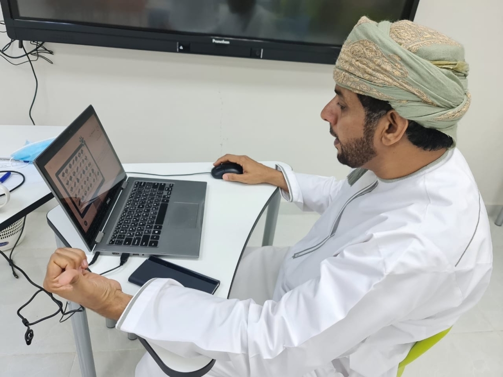 من الحلقات التدريبية