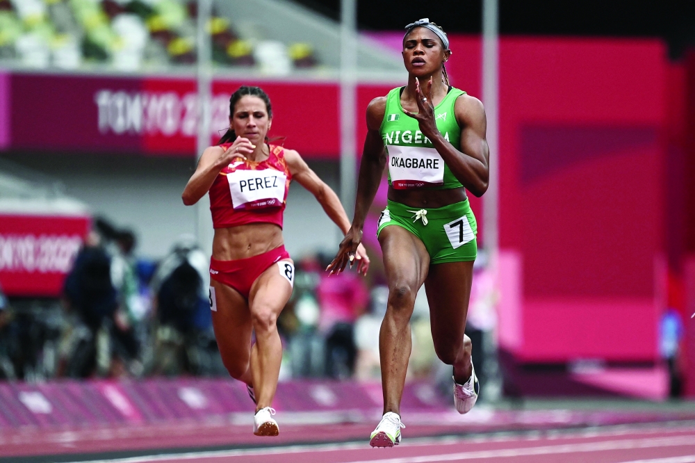  بليسينغ أوكاغباري في تصفيات سباق 100م