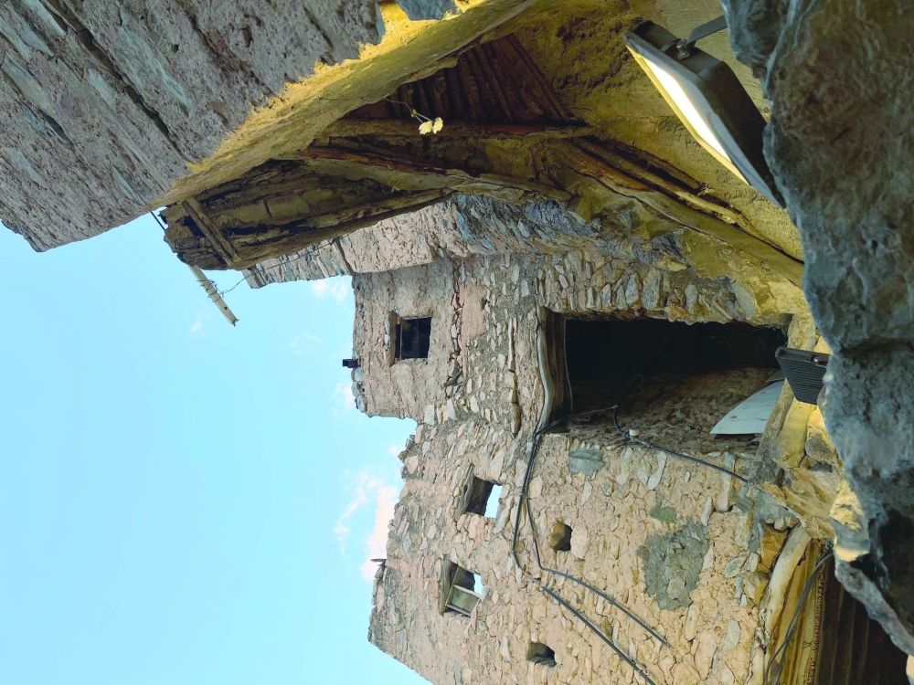 من البيوت القديمة بمسفاة العبريين بولاية الحمراء