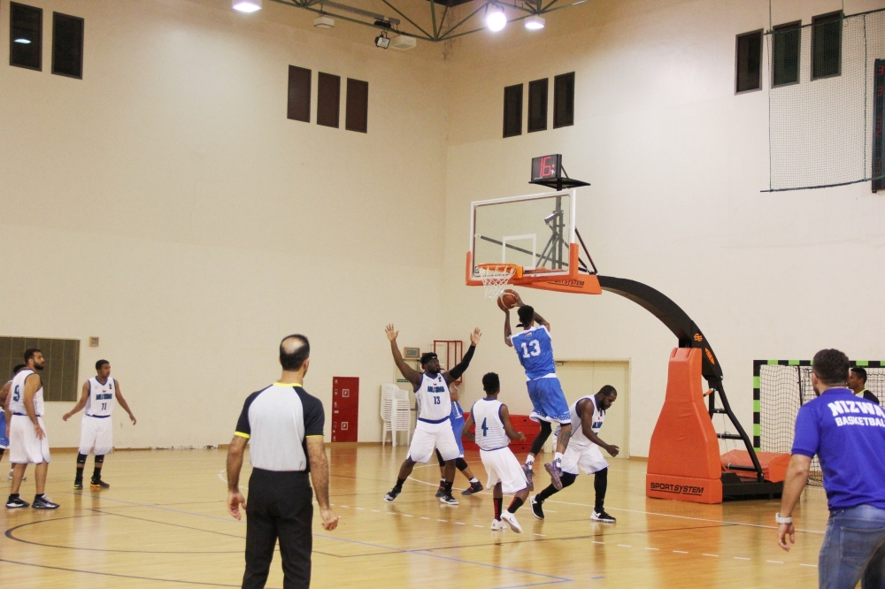 من منافسات المسابقات المحلية الماضية