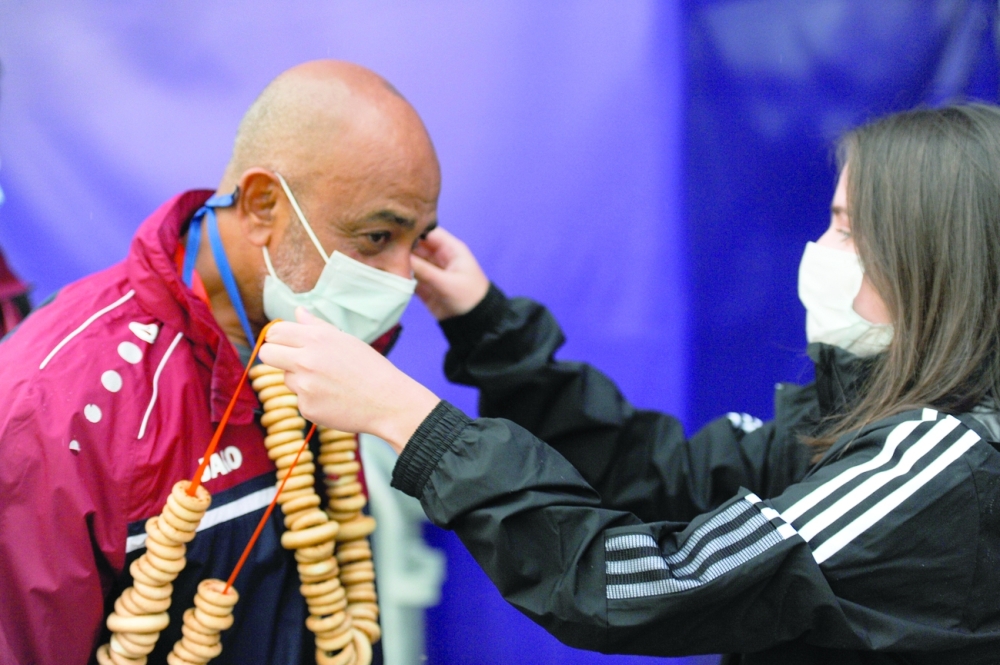 استقبال بعثة أحمر الشواطئ بعد وصولها استاد لوجنيكي 