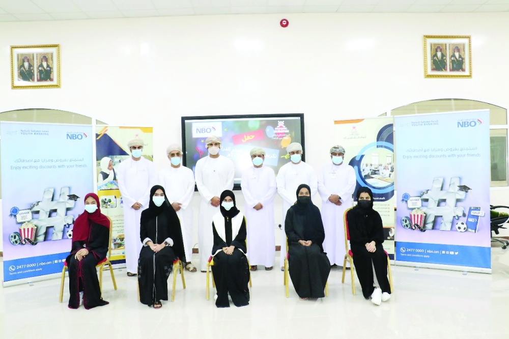 من تكريم المتفوقين في محافظة جنوب الباطنة 
