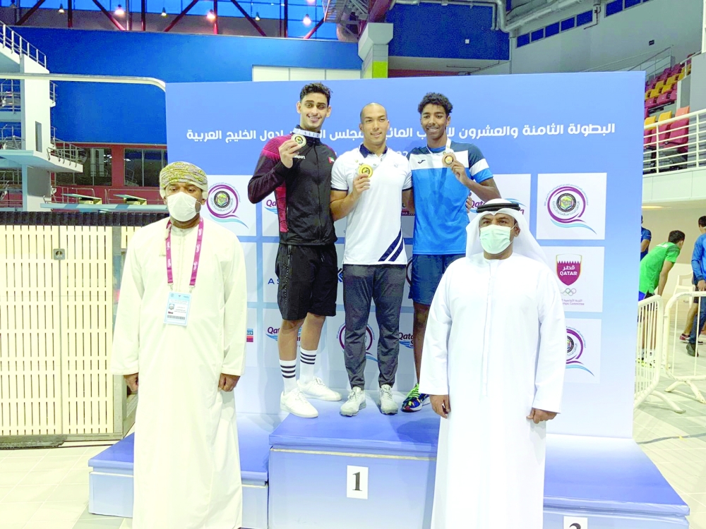 تتويج عيسى العدوي بذهبية سباق 400 متر حرة عمومي