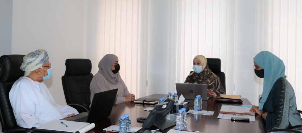 خلال الاجتماع 