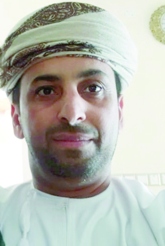 يوسف المعمري