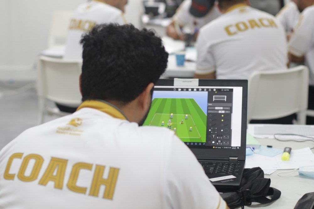 من الجانب النظري للدورة