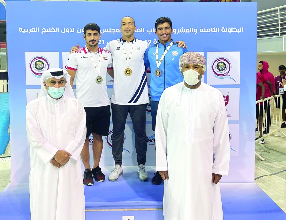 تتويج عيسى العدوي بذهبية سباق 200 م حرة لفئة العمومي
