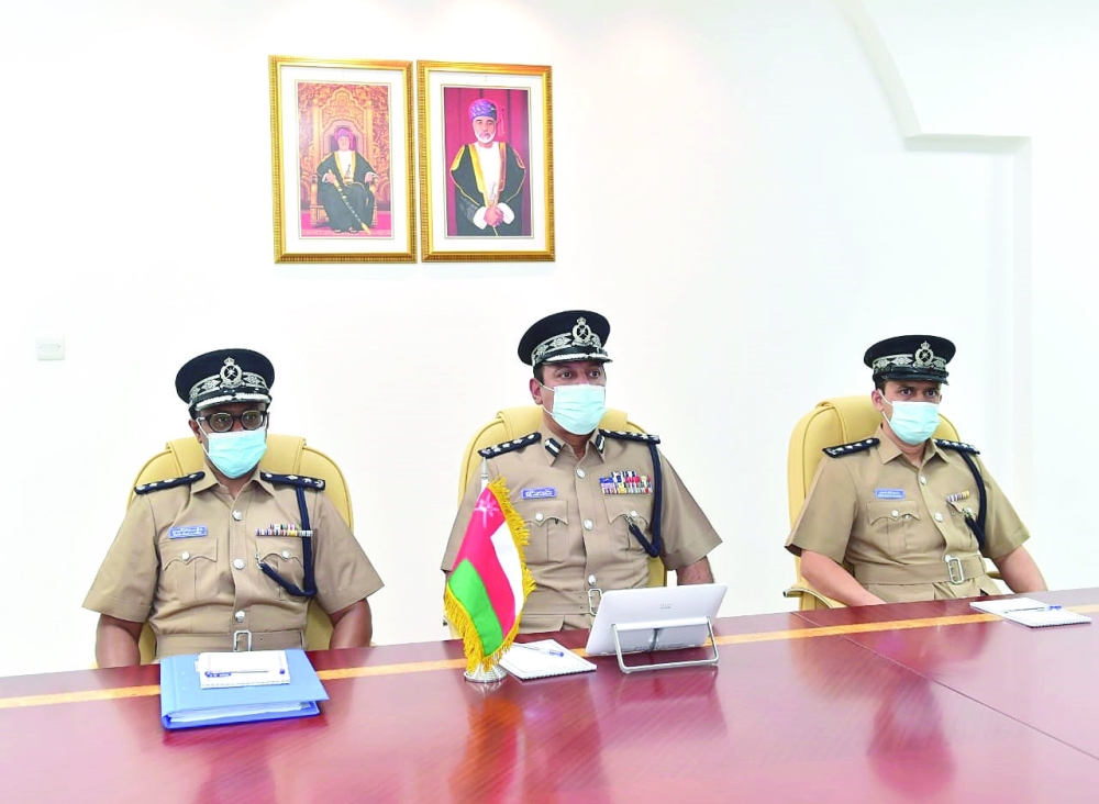 من حضور اجتماع مديري التحقيقات والمباحث الجنائية