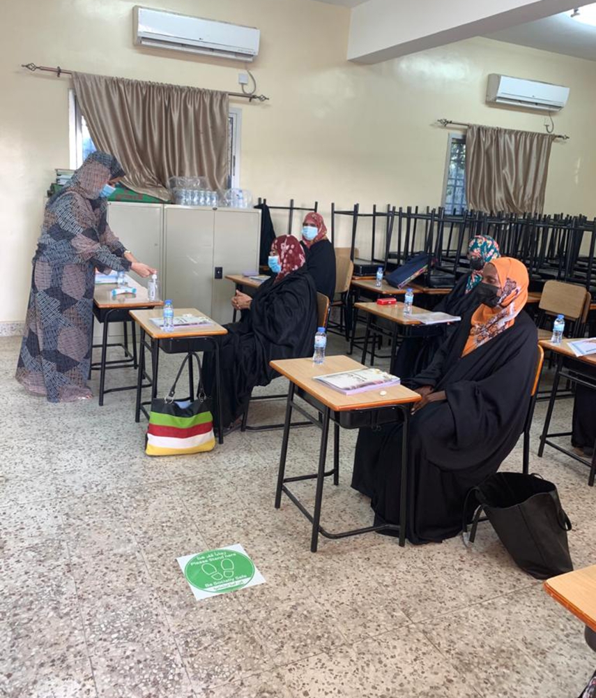 حزمة برامج ومبادرات لمحو الأمية بتعليمية جنوب الباطنة