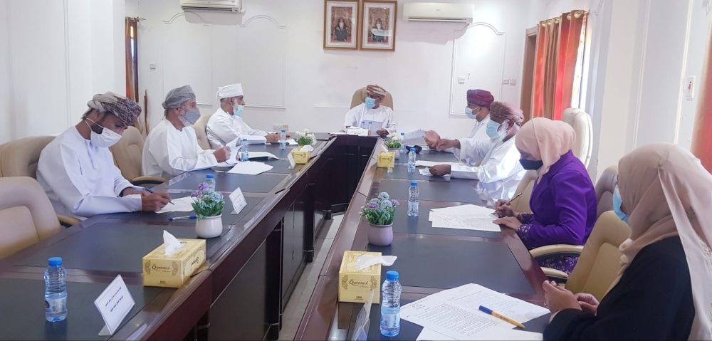 من اجتماع اللجنة