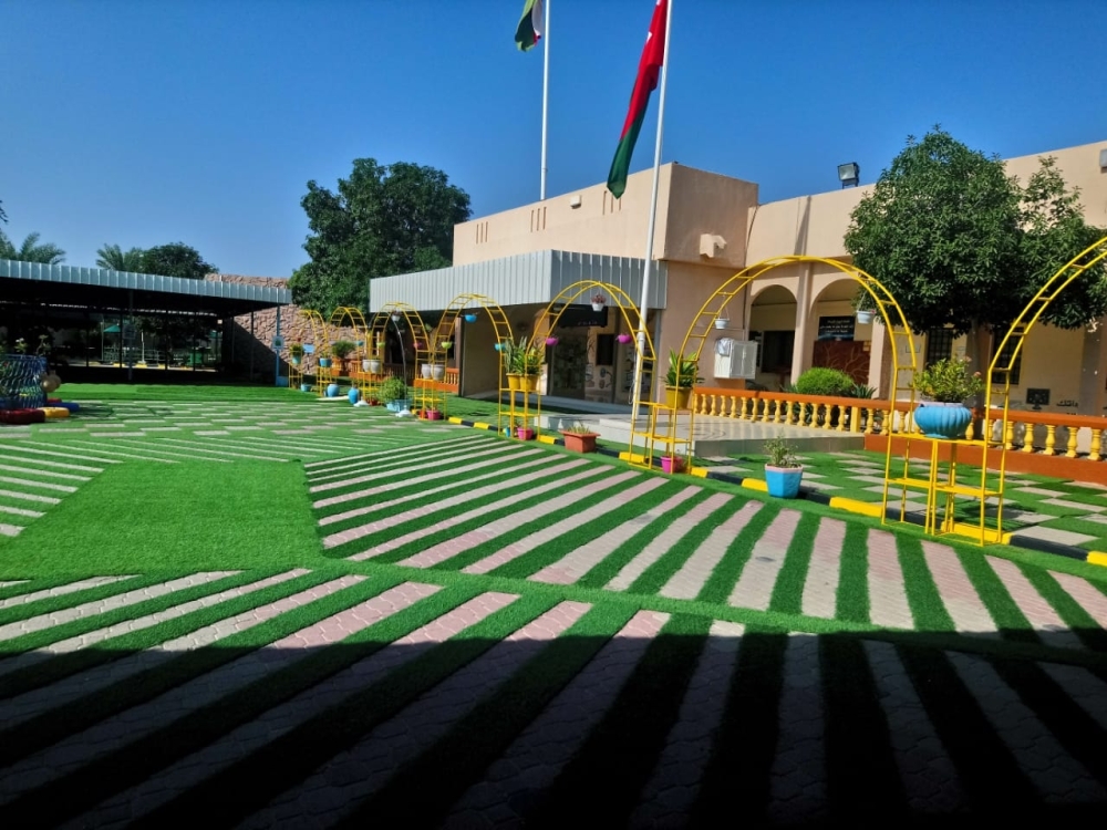 متابعة تنفيذ النظم واللوائح الطلابية بالمدارس