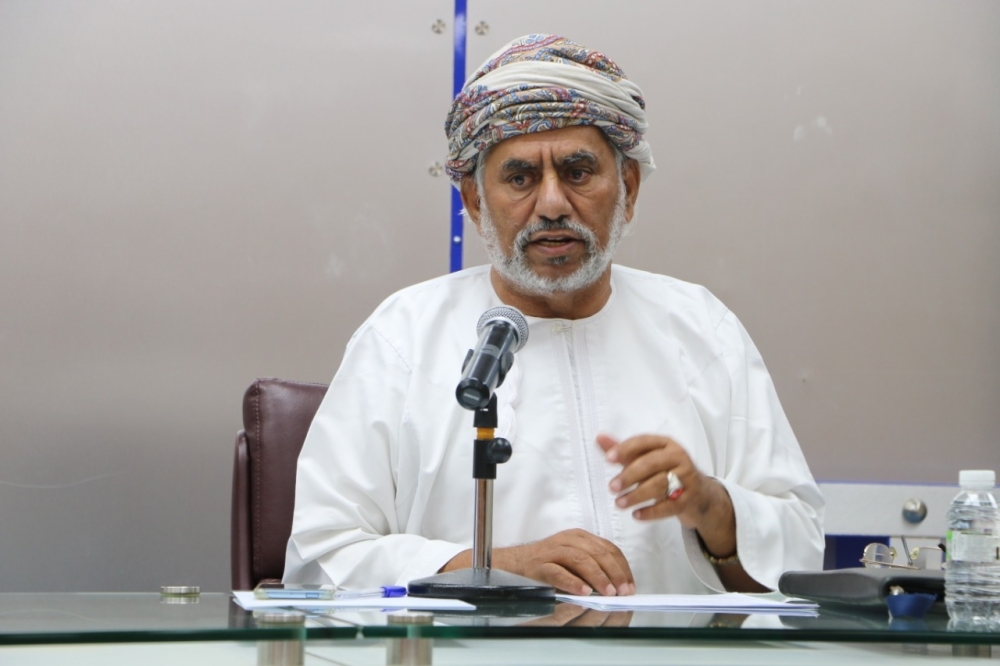 د.سعيد الهاشمي متحدثا في المحاضرة