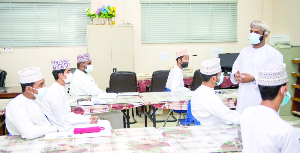 انتظام الطلبة العام الماضي في ظل جائحة كوفيد19