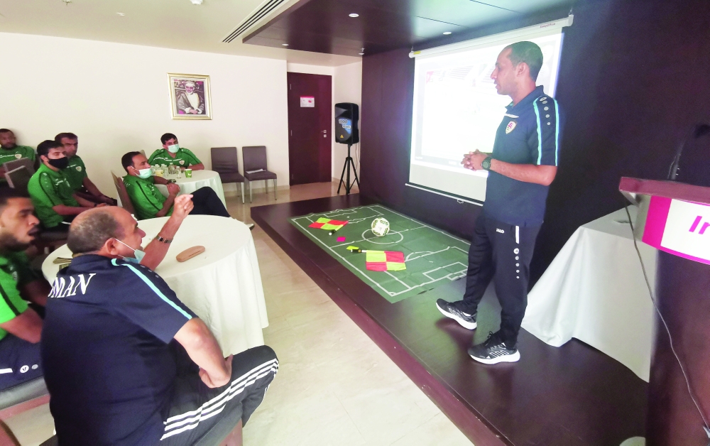 من الجانب النظري في الدورة