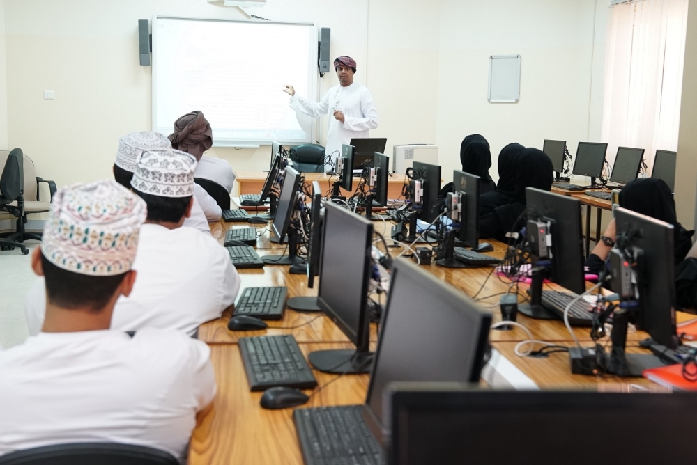 من البرامج التدريبية المنفذة 