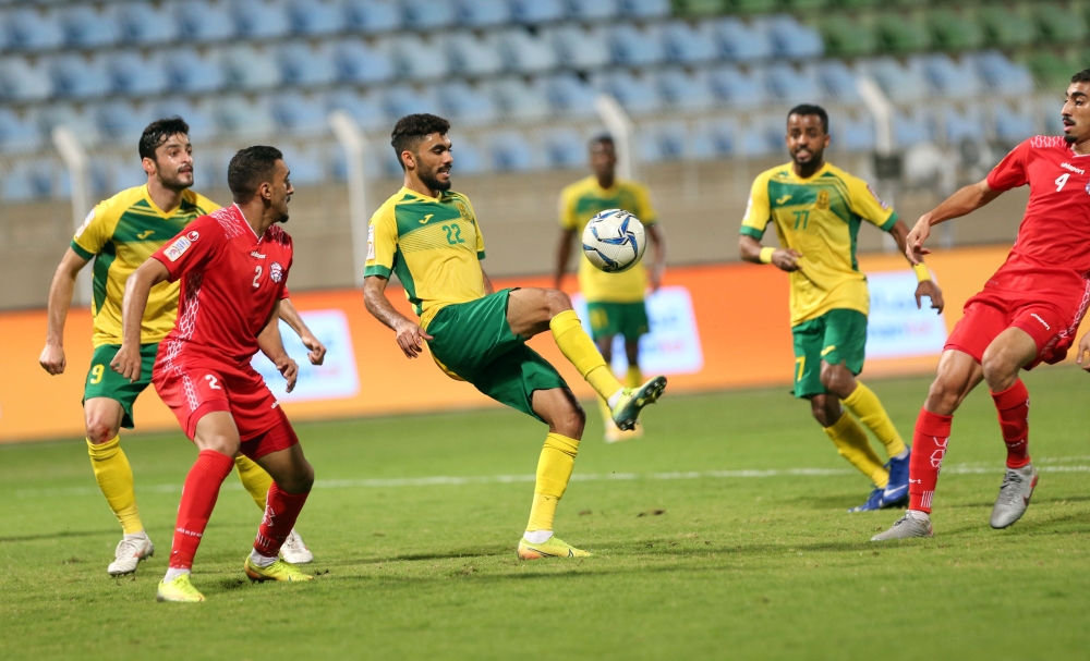 من لقاءات دوري عمانتل الموسم الماضي