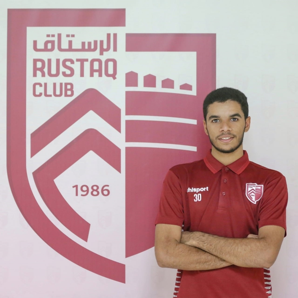 الرستاق يجدد التعاقد مع يعقوب المعمري