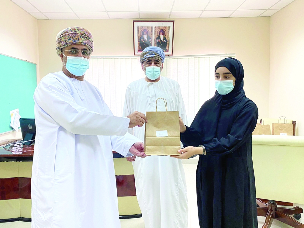 تكريم الطالبات