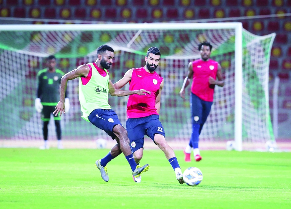 جانب من الحصة التدريبية للمنتخب الوطني بمجمع بوشر