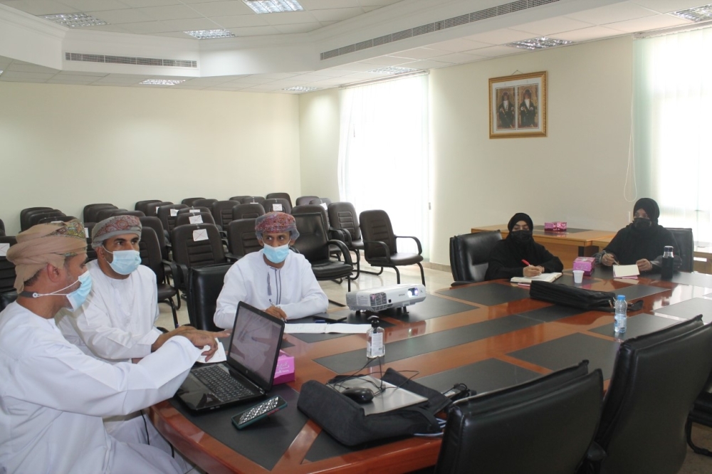 المشاركون في الحلقة