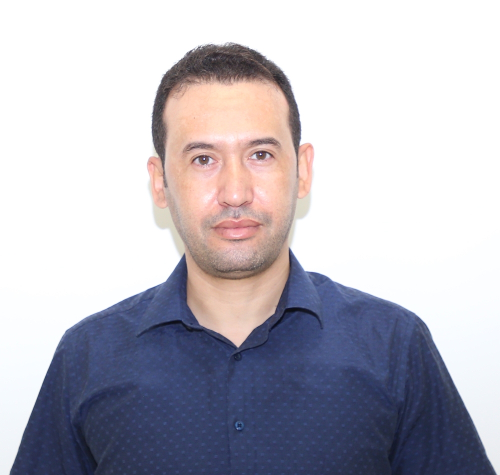 د. أكرم حبيب عوينات