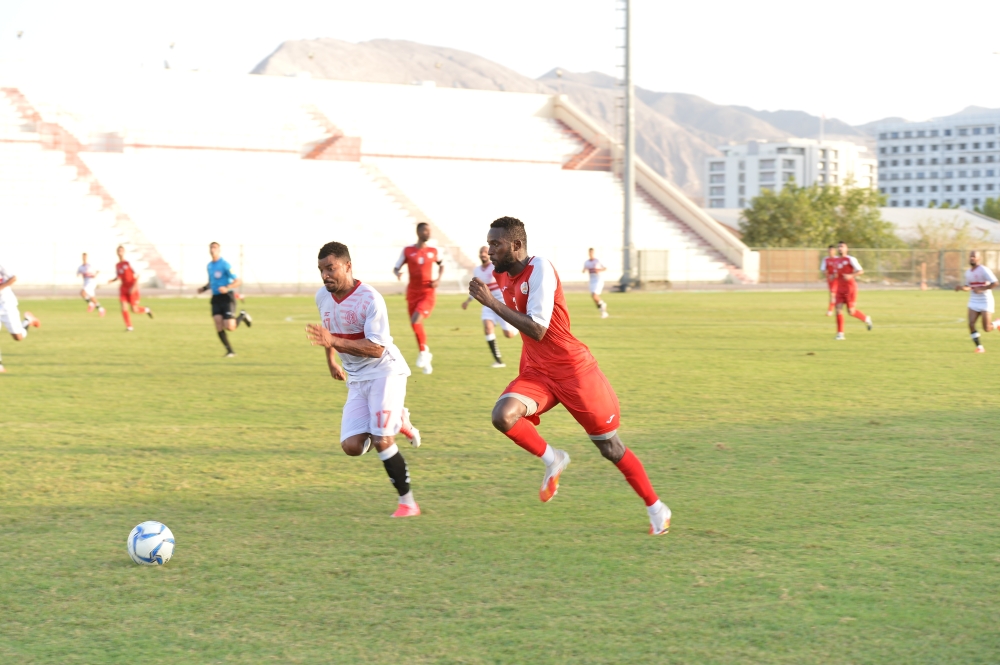 من اللقاءات الودية لأندية محافظة مسقط استعدادا للدوري