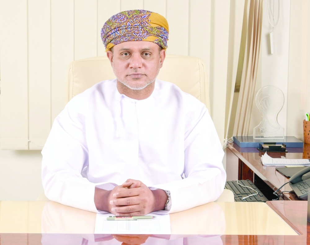 دكتور أحمد الشحري عميد الكلية