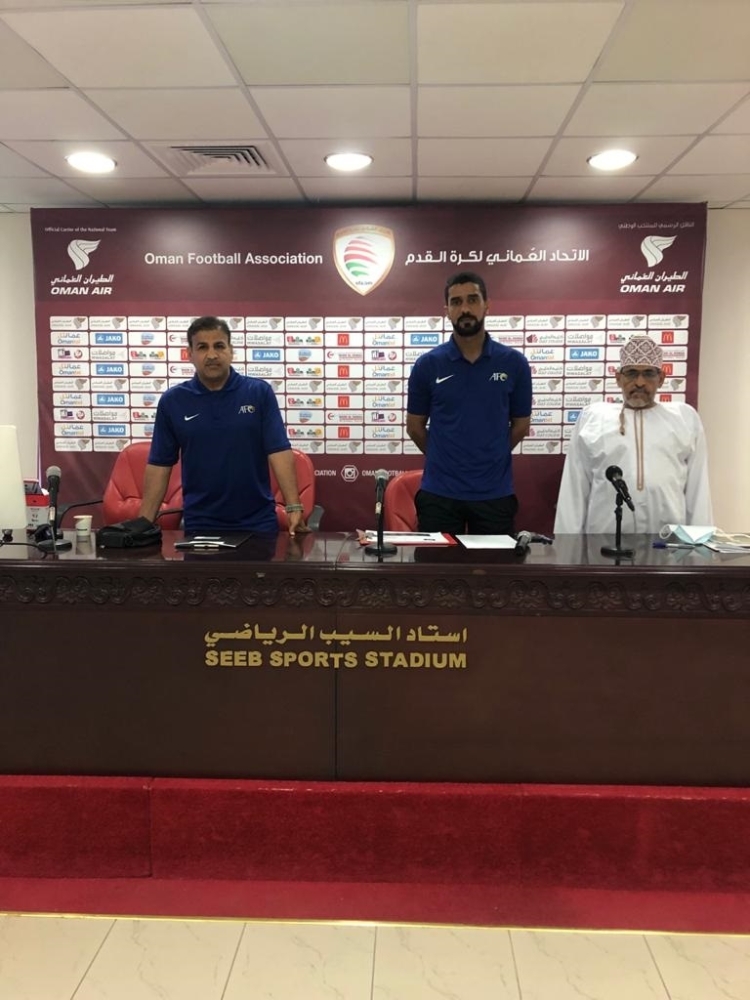 المحاضران في افتتاح الدورة