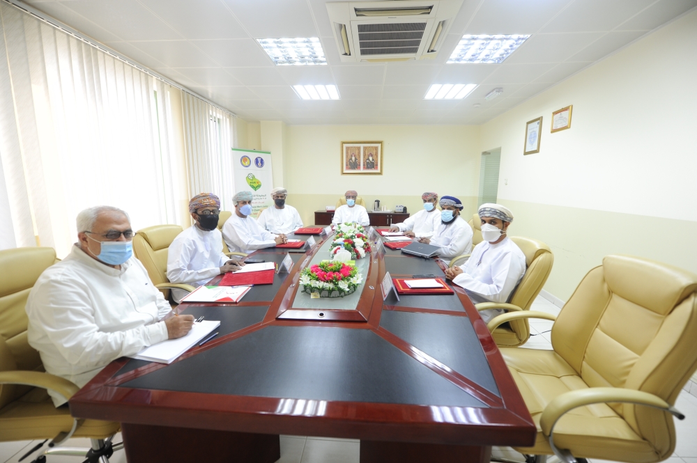 جانب من اجتماع مجلس اتحاد اليد