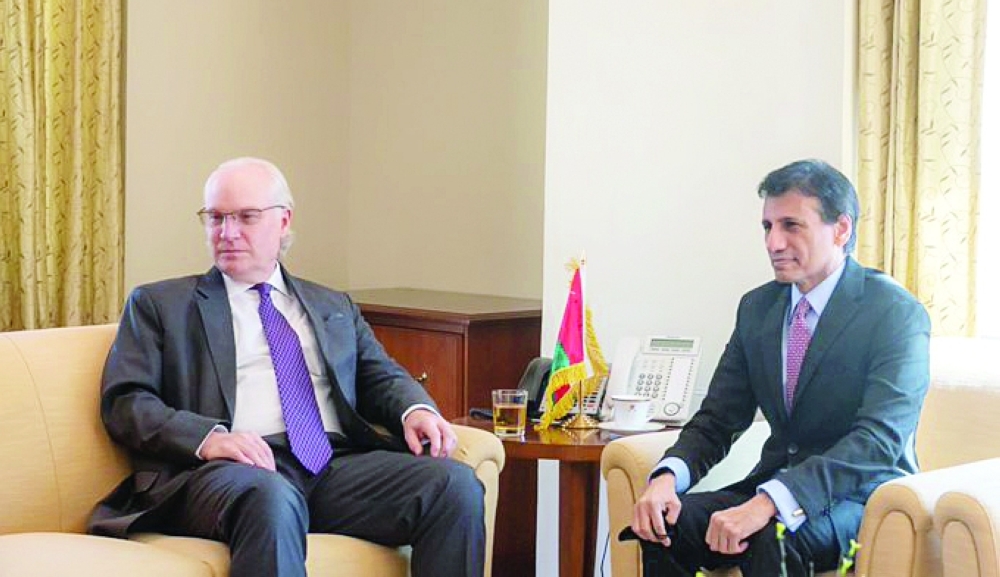 جانب من اللقاء.