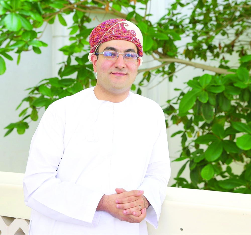 زيد الهنائي