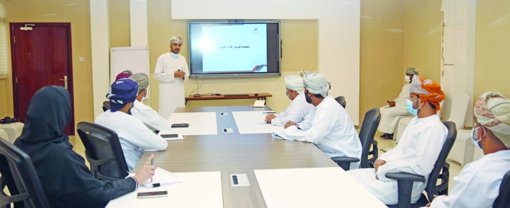 من الحلقات التدريبية في وزارة الداخلية 