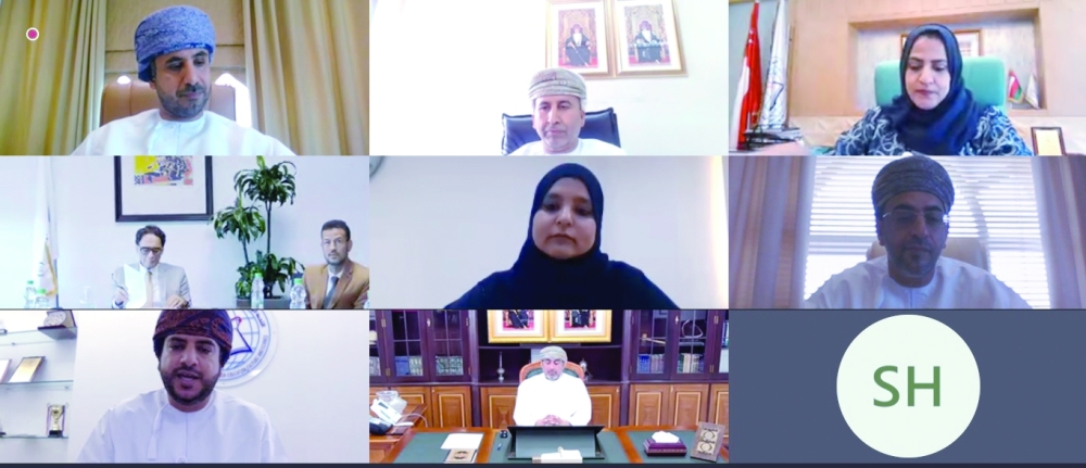 عدد من المشاركين في الندوة الوطنية حول التجربة الثقافة ودورها في تعزيز العلاقات الدولية