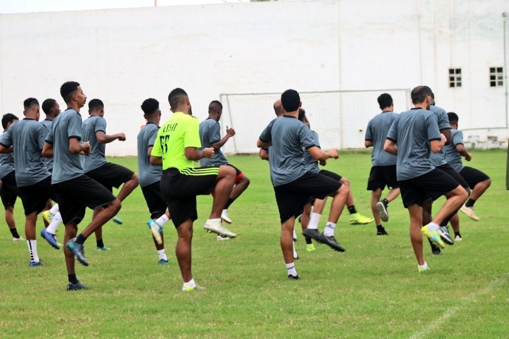 من تدريبات الفريق الكروي بنادي الاتحاد