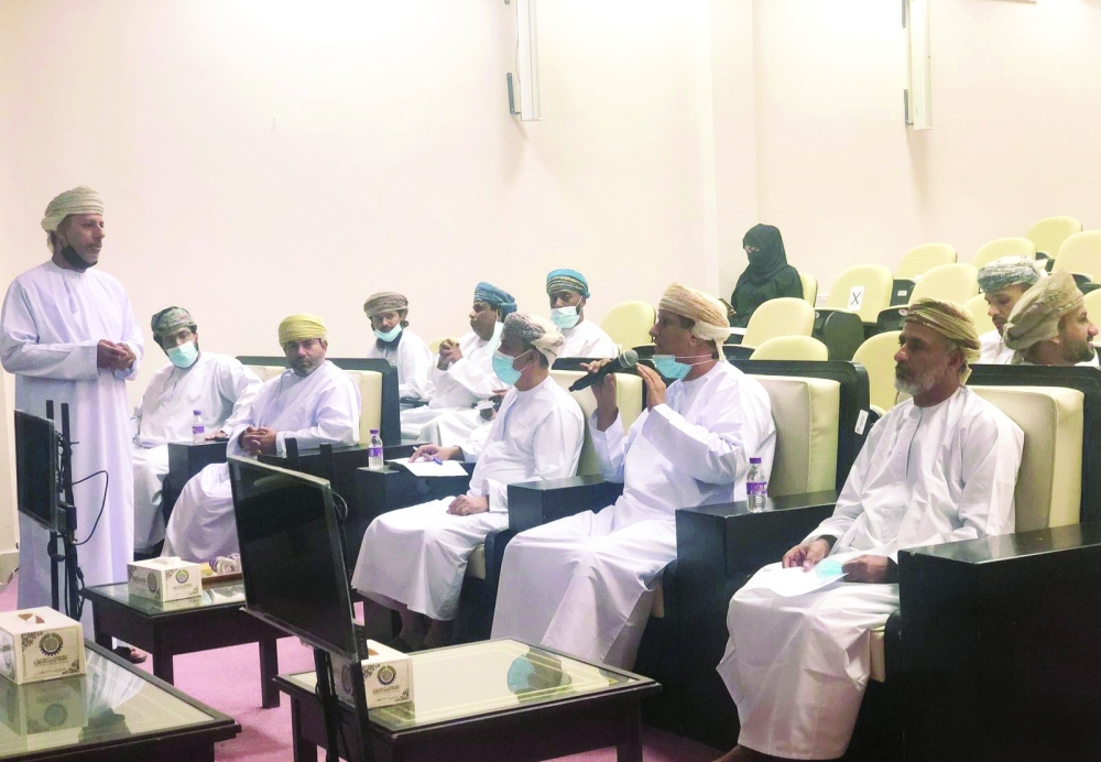 من جلسة التعريف بقياس الأداء المؤسسي والفردي