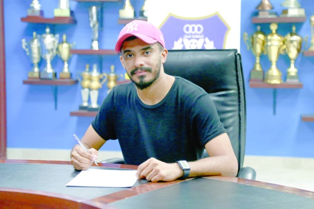 تجديد عقد حمد الحبسي