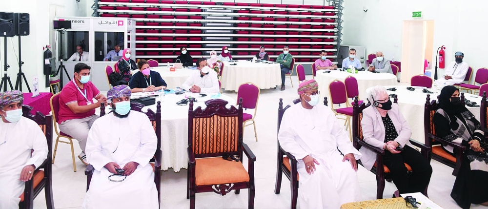 المشاركون في الحلقة