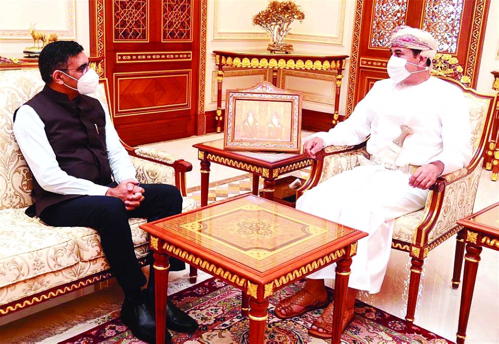 النعماني لدى استقباله السفير الهندي