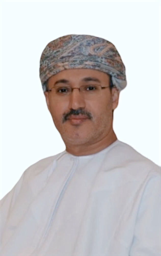 البروفيسور عامر بن علي الرواس