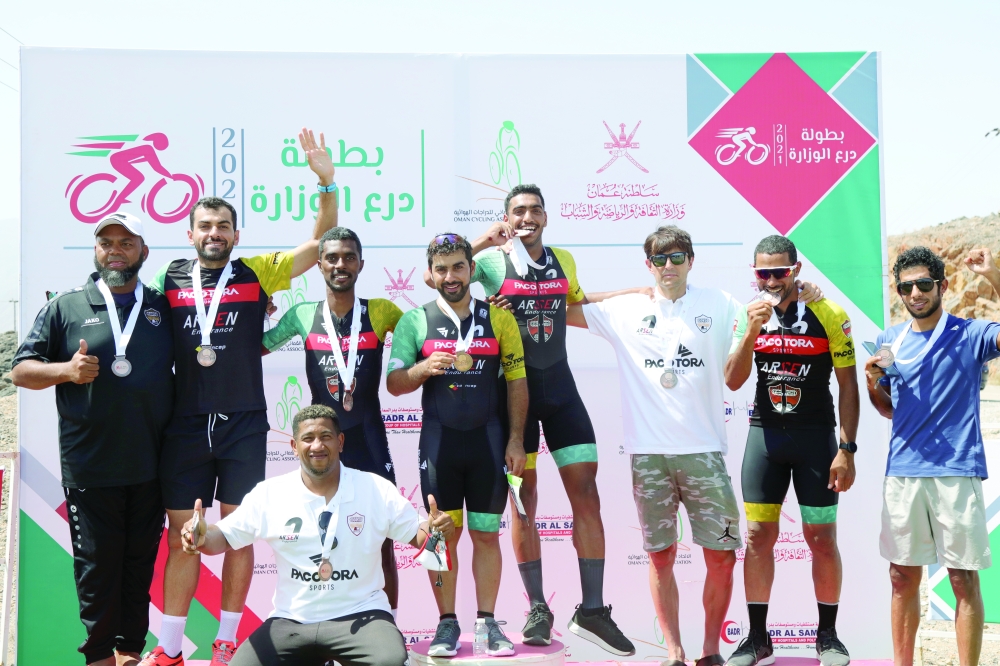 نادي عمان في المركز الثالث