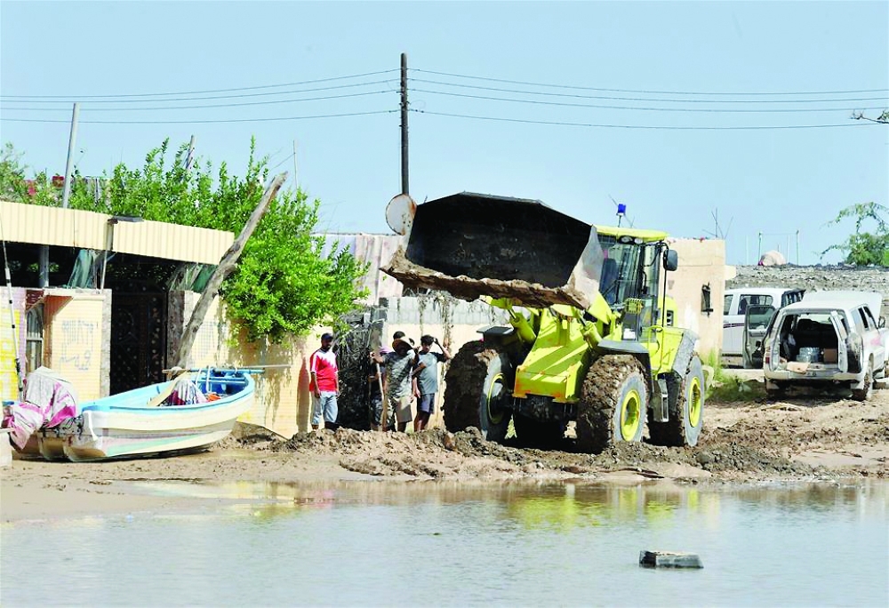 إعادة تأهيل الطرق أمام المنازل المتأثرة