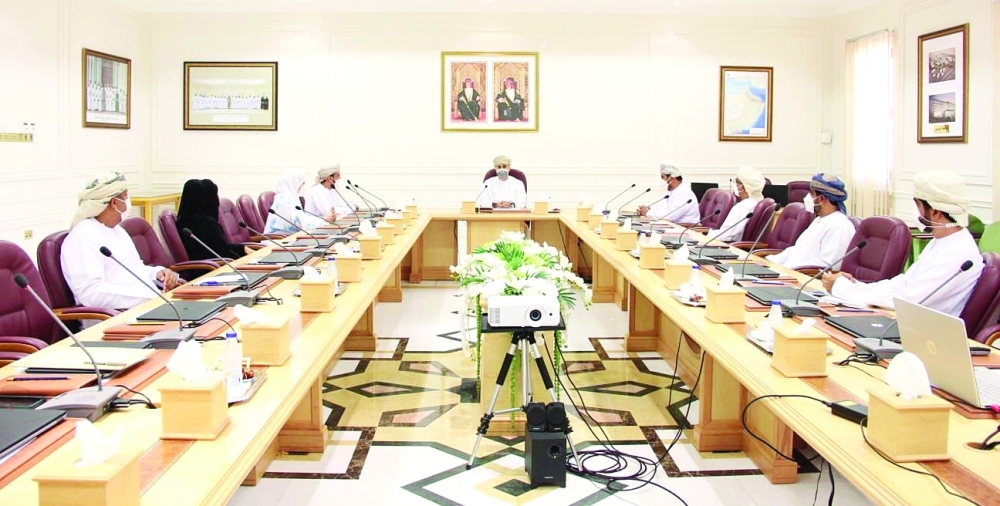 أثناء الاجتماع