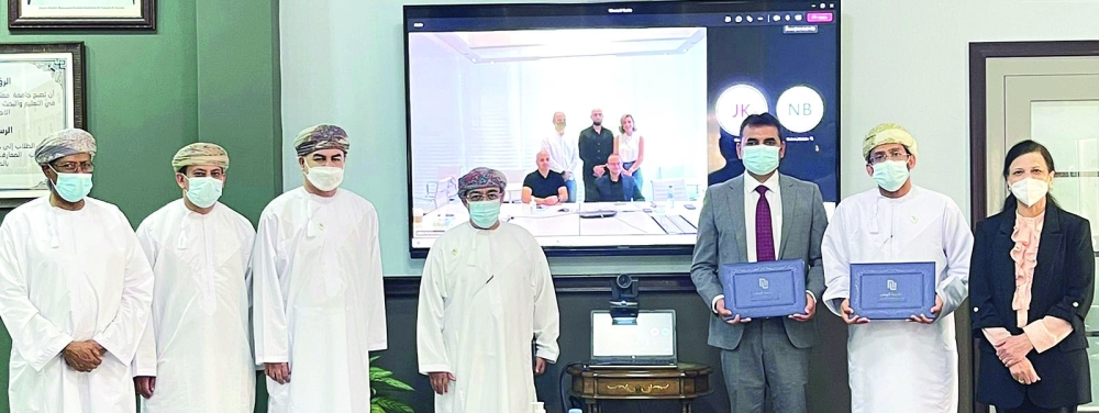 خلال تبادل الاتفاقية بين الجامعة الوطنية وشركة نوفارتيس