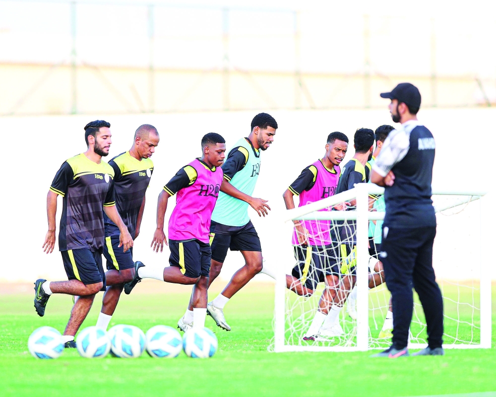 من تدريبات فريق النهضة