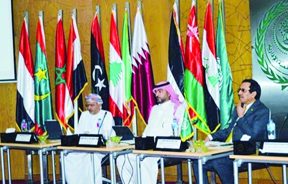 زكي البوسعيدي أثناء مشاركته في المؤتمر